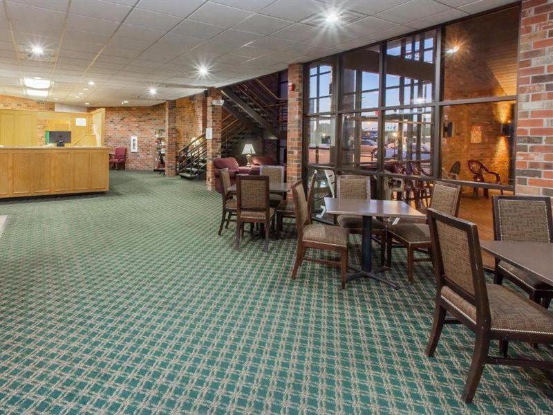 Clarion Pointe Bloomington-Normal Near I-55 And University Bagian luar foto