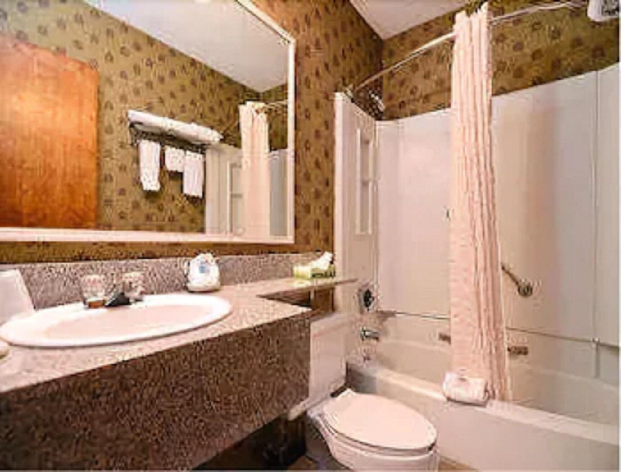 Clarion Pointe Bloomington-Normal Near I-55 And University Bagian luar foto