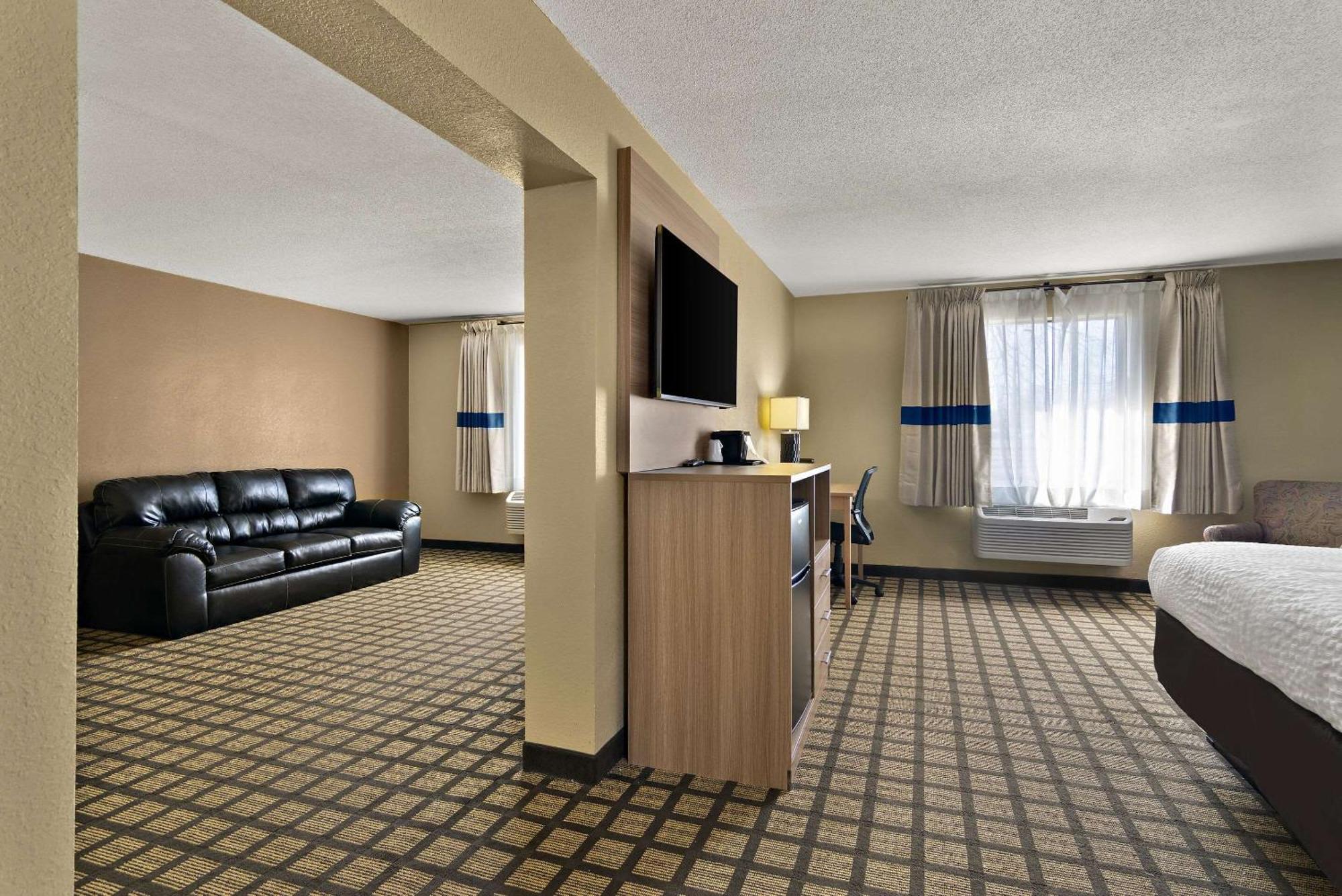 Clarion Pointe Bloomington-Normal Near I-55 And University Bagian luar foto