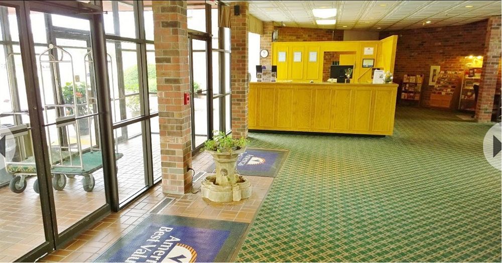 Clarion Pointe Bloomington-Normal Near I-55 And University Bagian luar foto